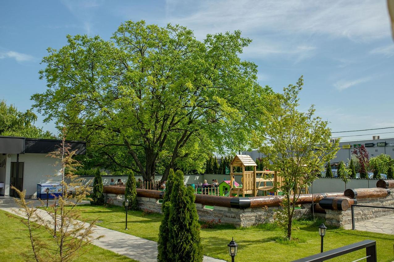 Hotel Gardenn Белград Екстер'єр фото